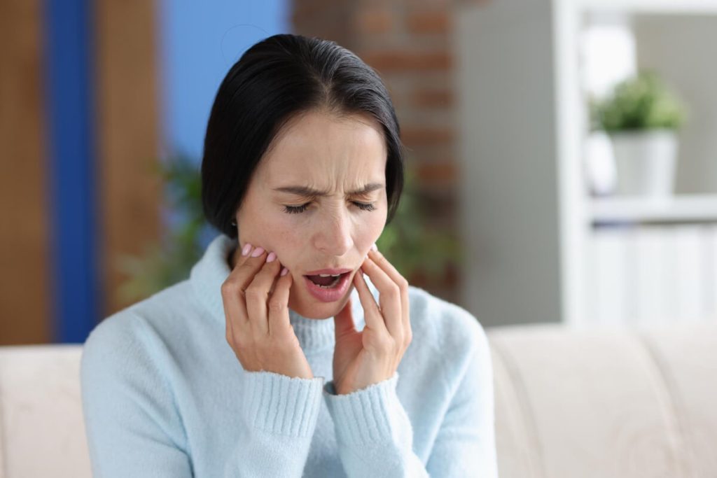 how to deal with wisdom teeth pain casula dental care