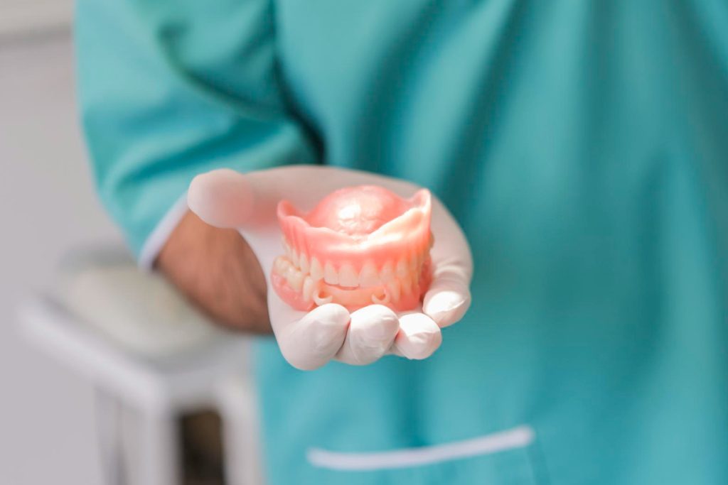 common problems with dentures